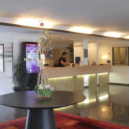 Checkin Montserrat Hotel