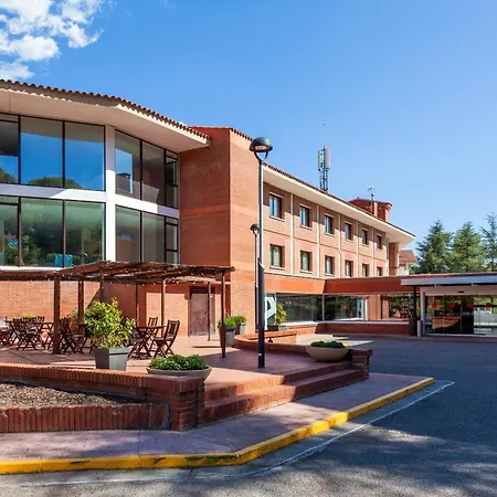 Hotel Checkin Montserrat 4*