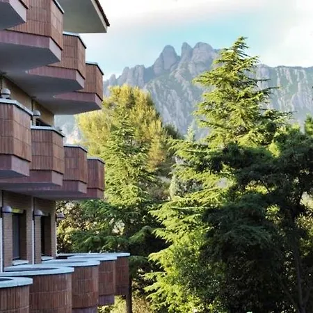 Checkin Montserrat Hotel