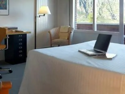 Checkin Montserrat Hotel